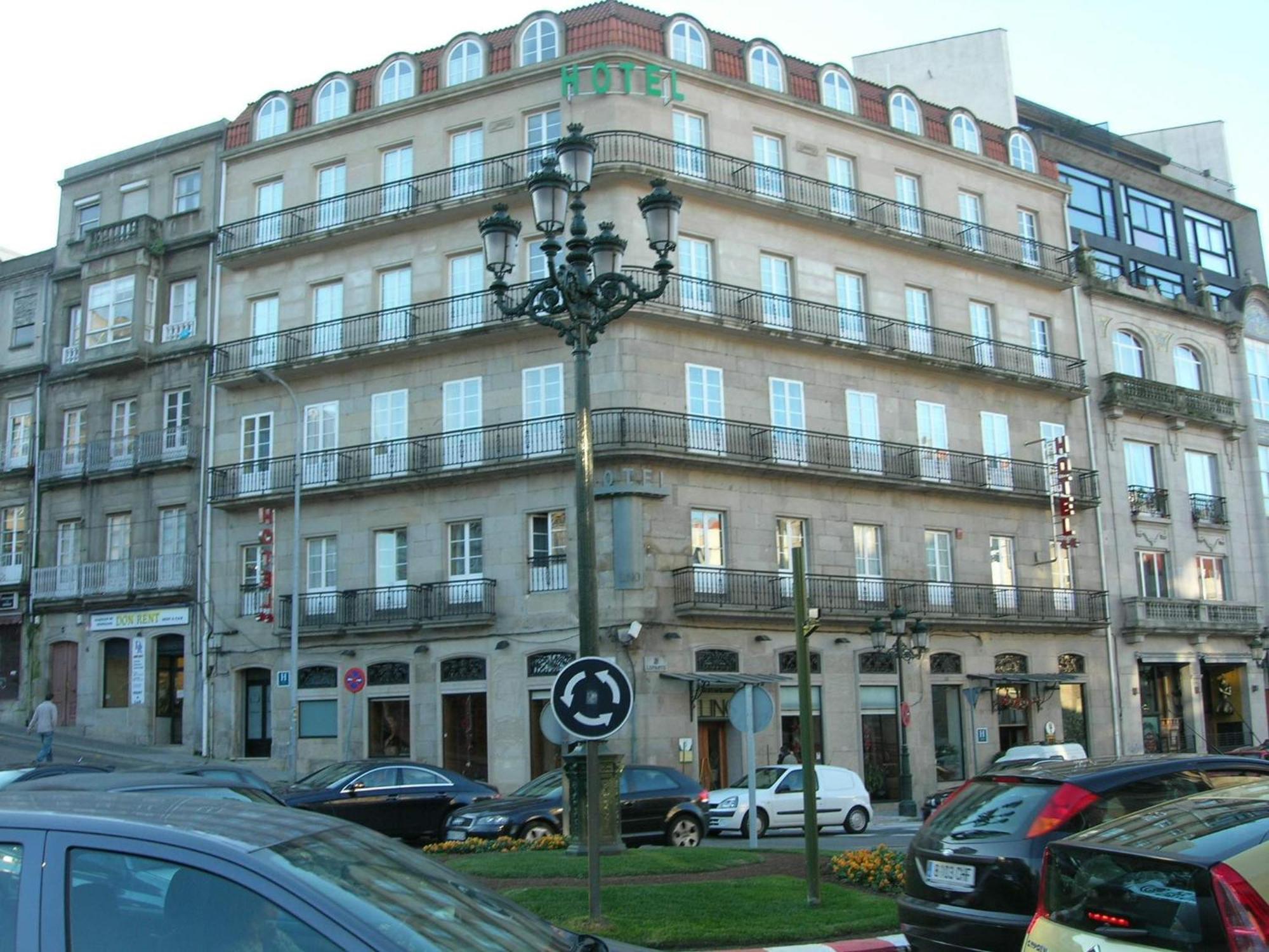 Hotel Lino Виго Экстерьер фото