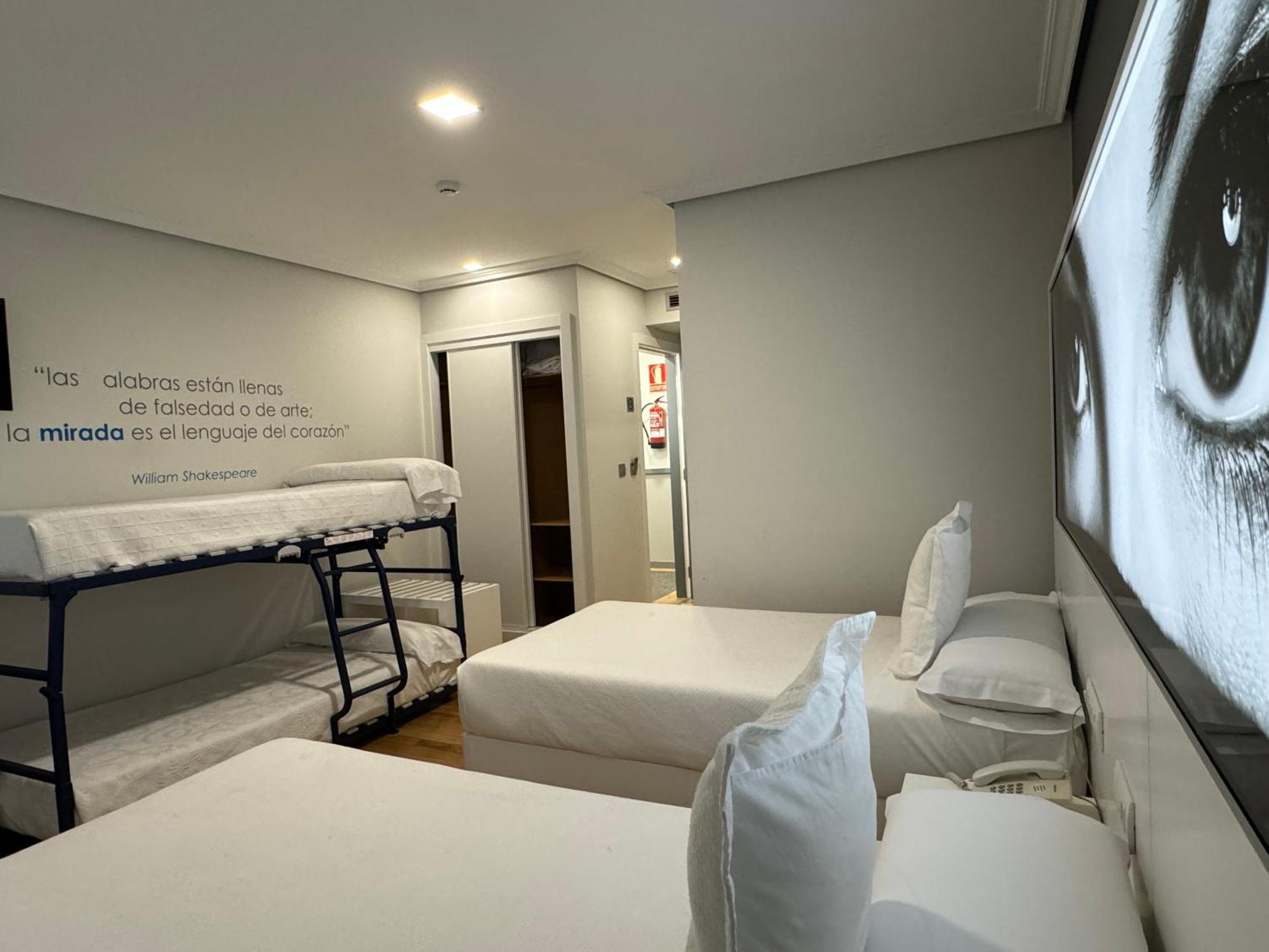 Hotel Lino Виго Экстерьер фото
