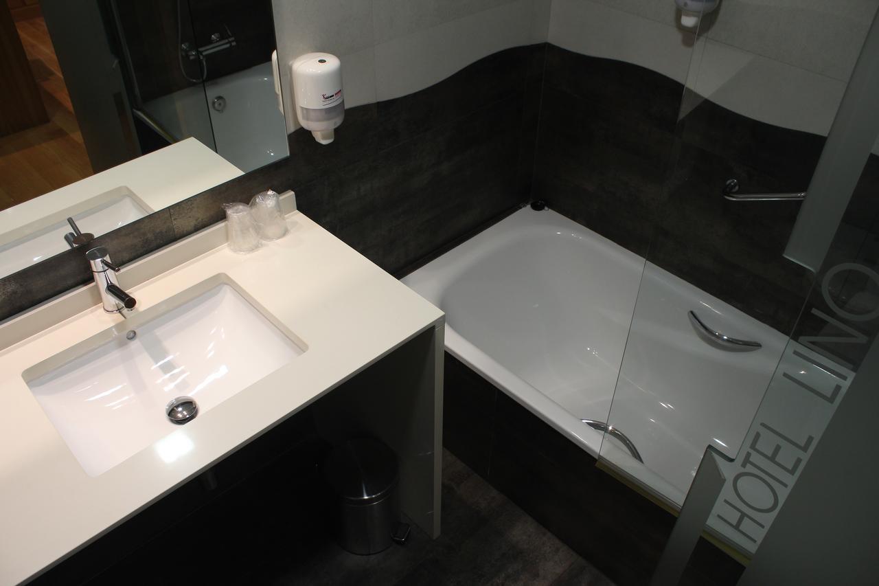 Hotel Lino Виго Экстерьер фото